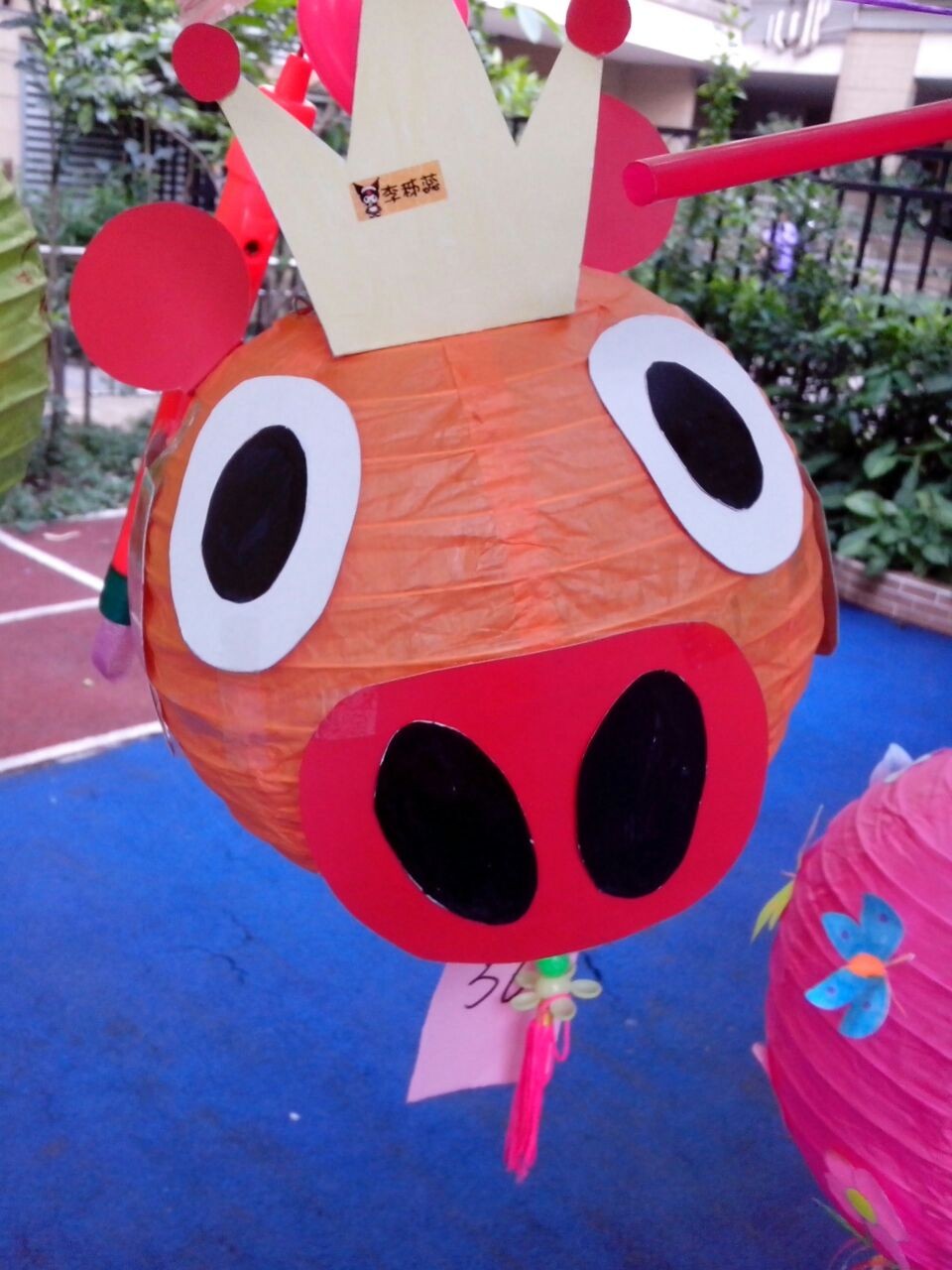 幼儿园第一个手工作品灯笼,幼儿园小朋友制作灯笼美篇