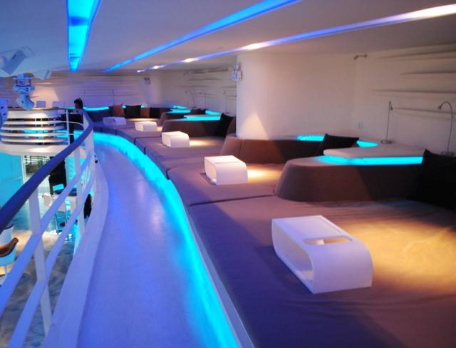 过瘾！亲历广州的床吧体验不一样的感受