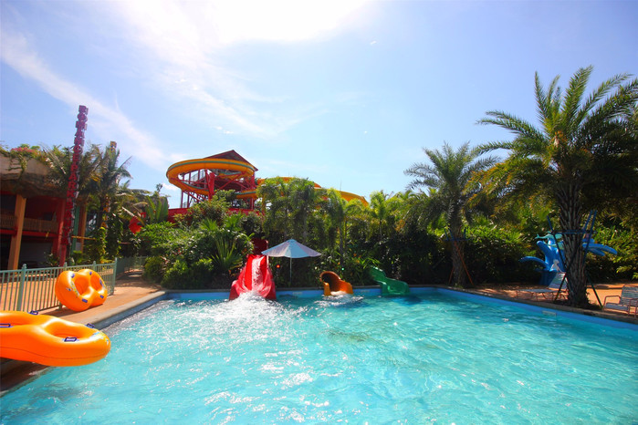 带着寻宝记游遍祖国大好河山,带着挖机去海边度假