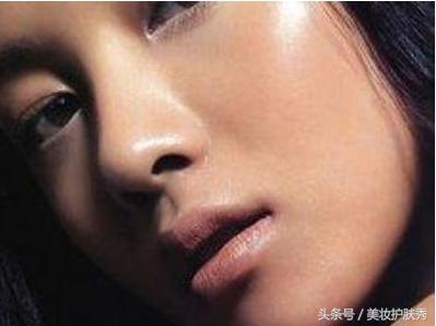 肌肤毛孔粗大的解决方法,怎么改善毛孔粗大的肌肤