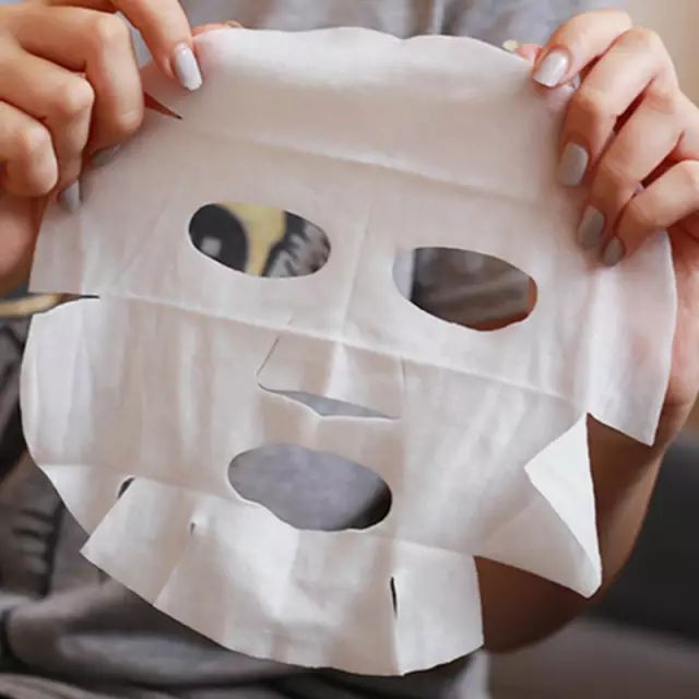 想让男神越来越爱你,范冰冰、谢娜告诉你50块的面膜敷出水嫩肌肤