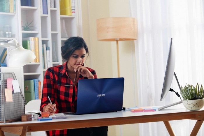 性能吊打macbook的笔记本电脑,吃鸡性能最好的苹果笔记本
