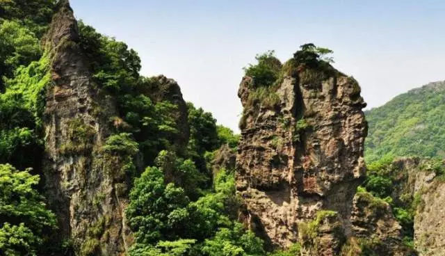 鍥藉簡鍗佸ぇ涓嶆暍鍘荤殑鏅偣,鍥藉簡鏃呮父灏忎紬鍩庡競