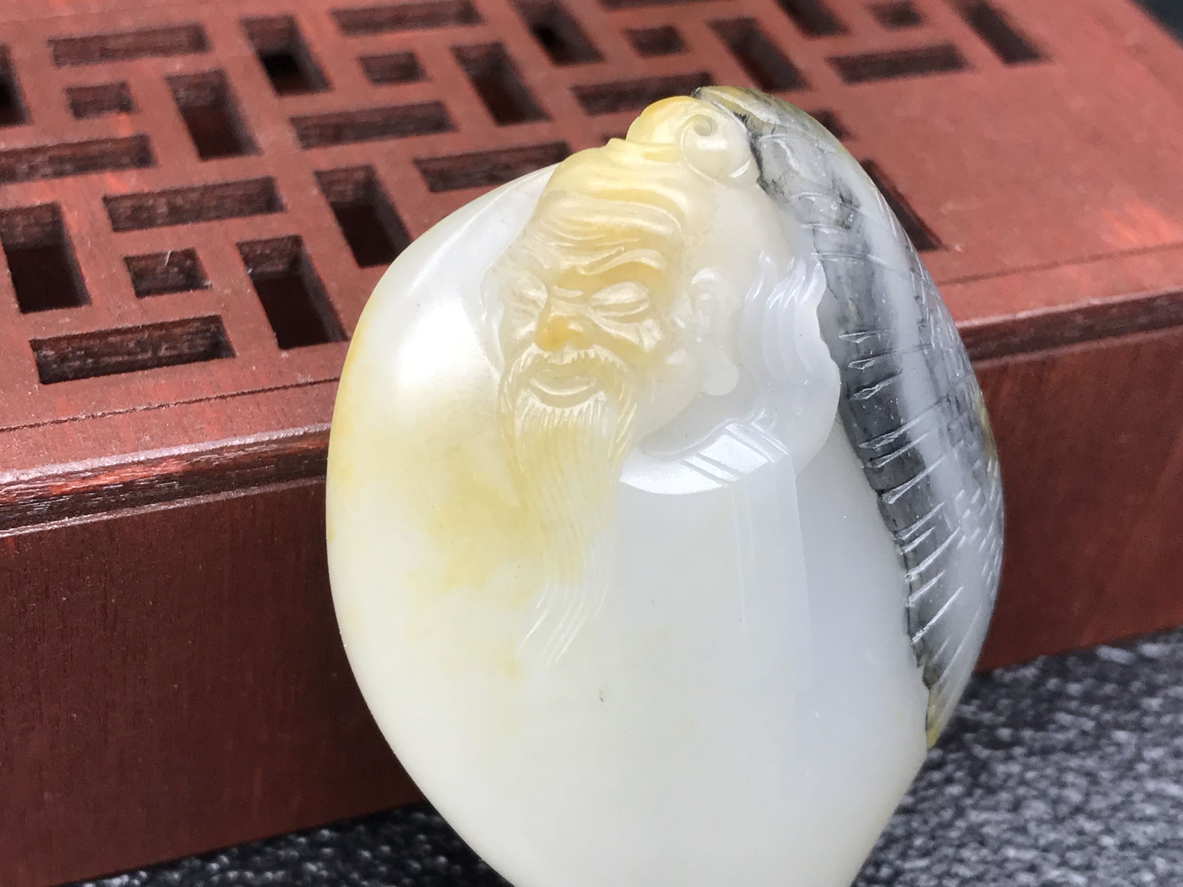 到底有没有羊脂玉？揭开*疆新**和田羊脂白玉的真实面纱！