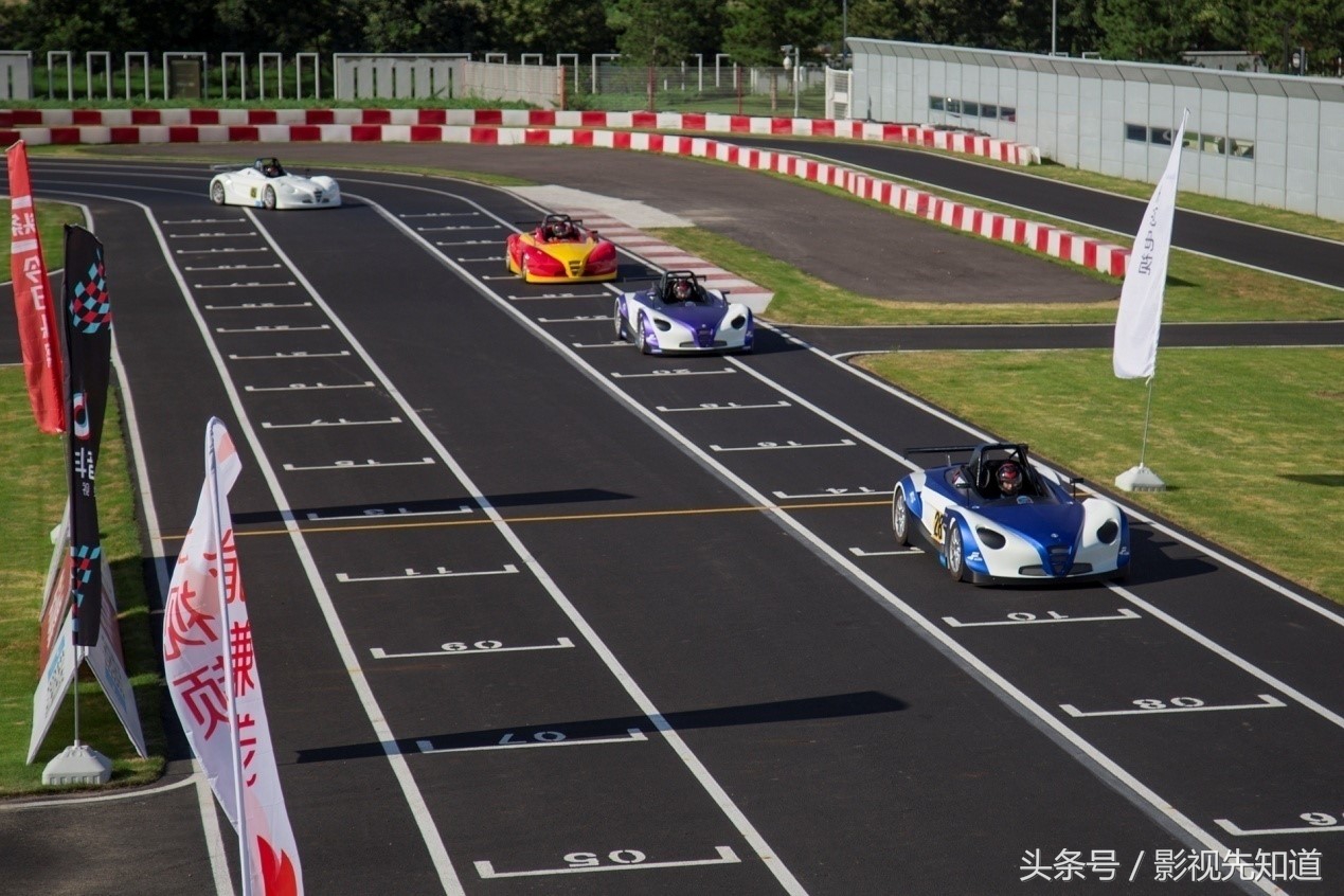 f1方程式赛车中国车手夺冠,f1方程式中国车手第一人