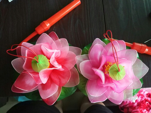 幼儿园第一个手工作品灯笼,幼儿园小朋友制作灯笼美篇