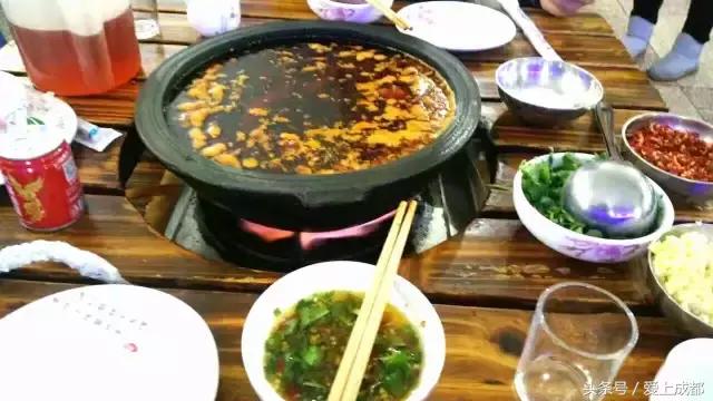 在宜宾,如果我们吃过这100样东西就结婚吧!