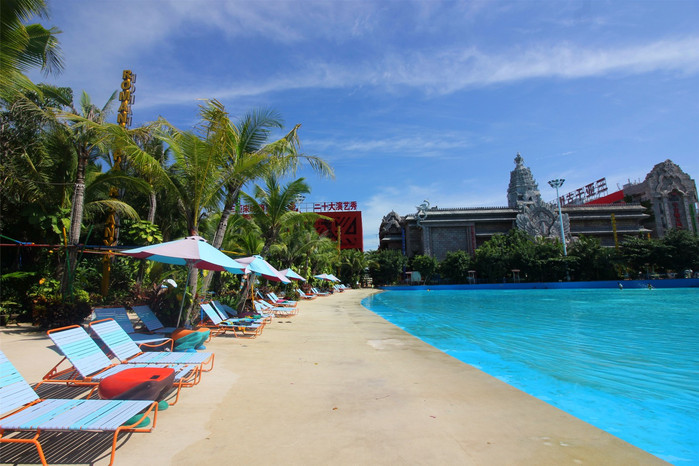 带着寻宝记游遍祖国大好河山,带着挖机去海边度假