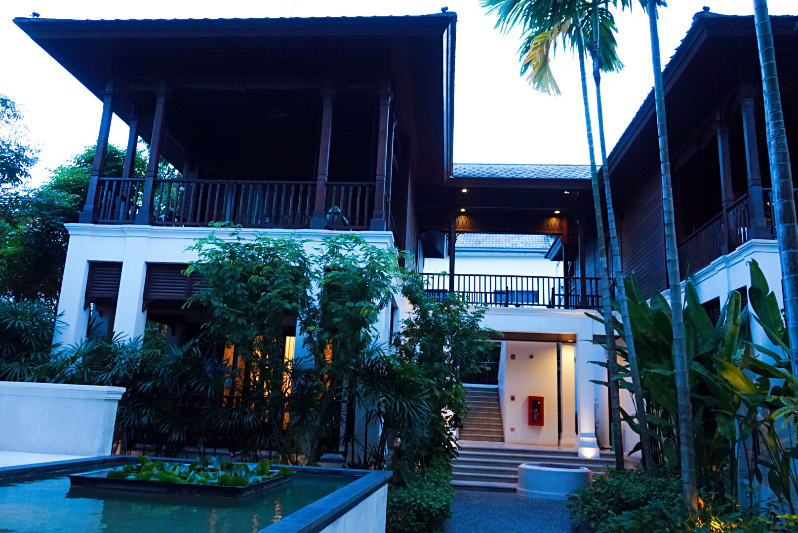 住进这家清迈的轻奢酒店,才知道,原来泰国旅行可以哪都不用去