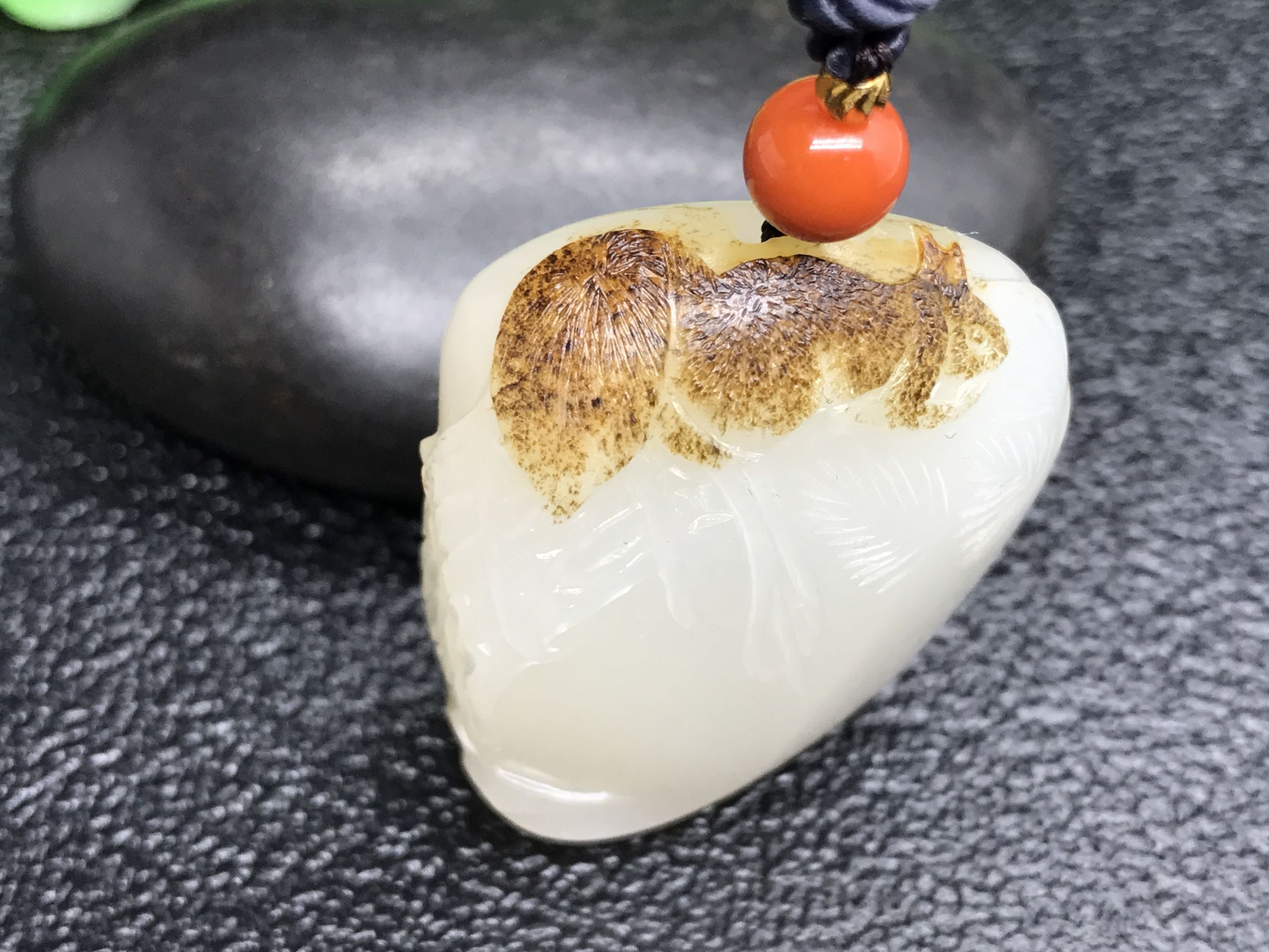 到底有没有羊脂玉？揭开*疆新**和田羊脂白玉的真实面纱！