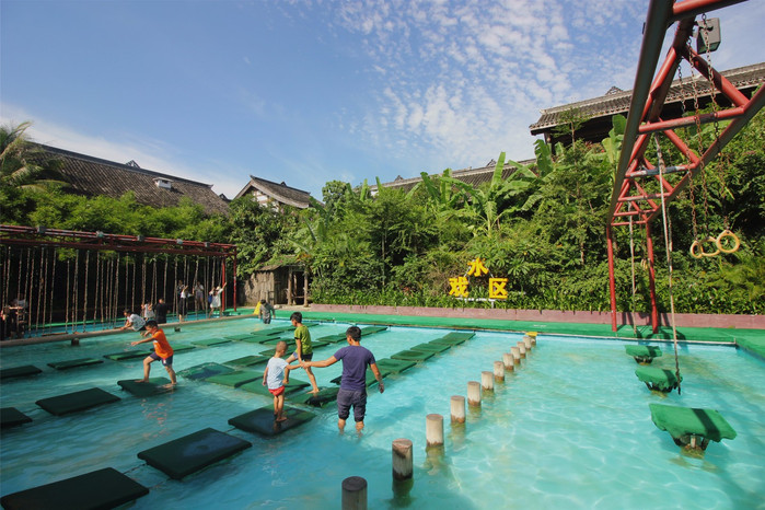 带着寻宝记游遍祖国大好河山,带着挖机去海边度假