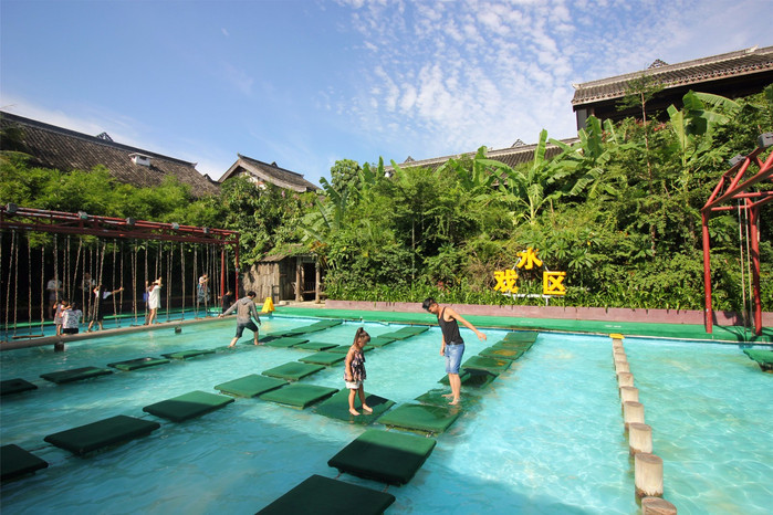 带着寻宝记游遍祖国大好河山,带着挖机去海边度假