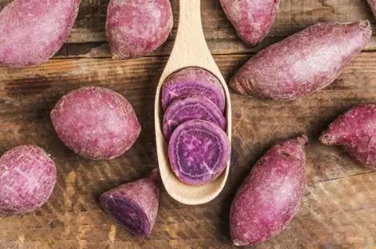 皮肤暗沉每天都做梦,多梦易醒脸色暗黄