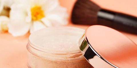 散粉蜜粉和粉饼的区别及用法,蜜粉散粉粉饼有什么区别