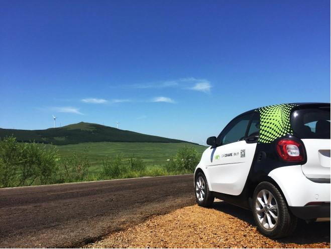 土豪？租辆共享奔驰过十一长假