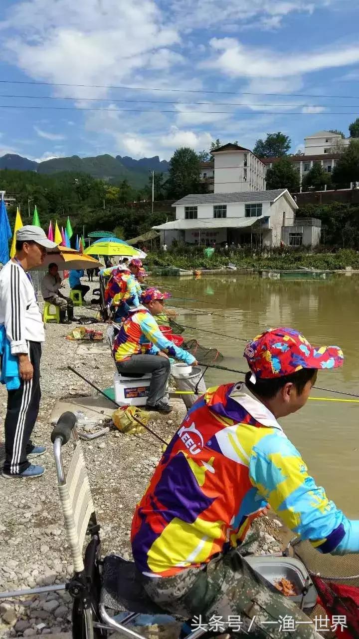 看看钓鱼人怎样打窝,最强钓鱼人怎么玩的