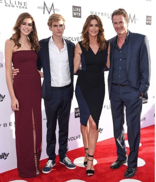 kaiagerber首秀视频,kaiagerber霸气侧漏