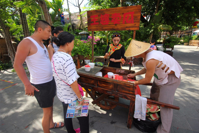 带着寻宝记游遍祖国大好河山,带着挖机去海边度假
