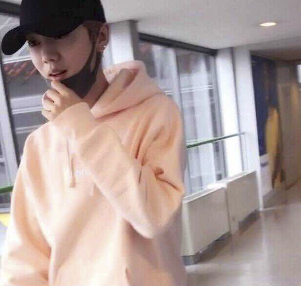 鹿晗同款衣服休闲风,鹿晗运动套装穿搭