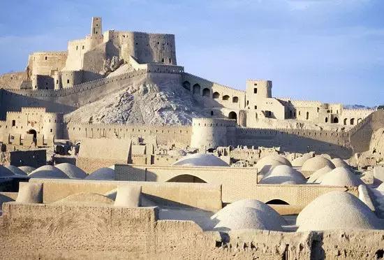 中国最冷和最热的地方叫什么地方,美国最热和最冷的地方