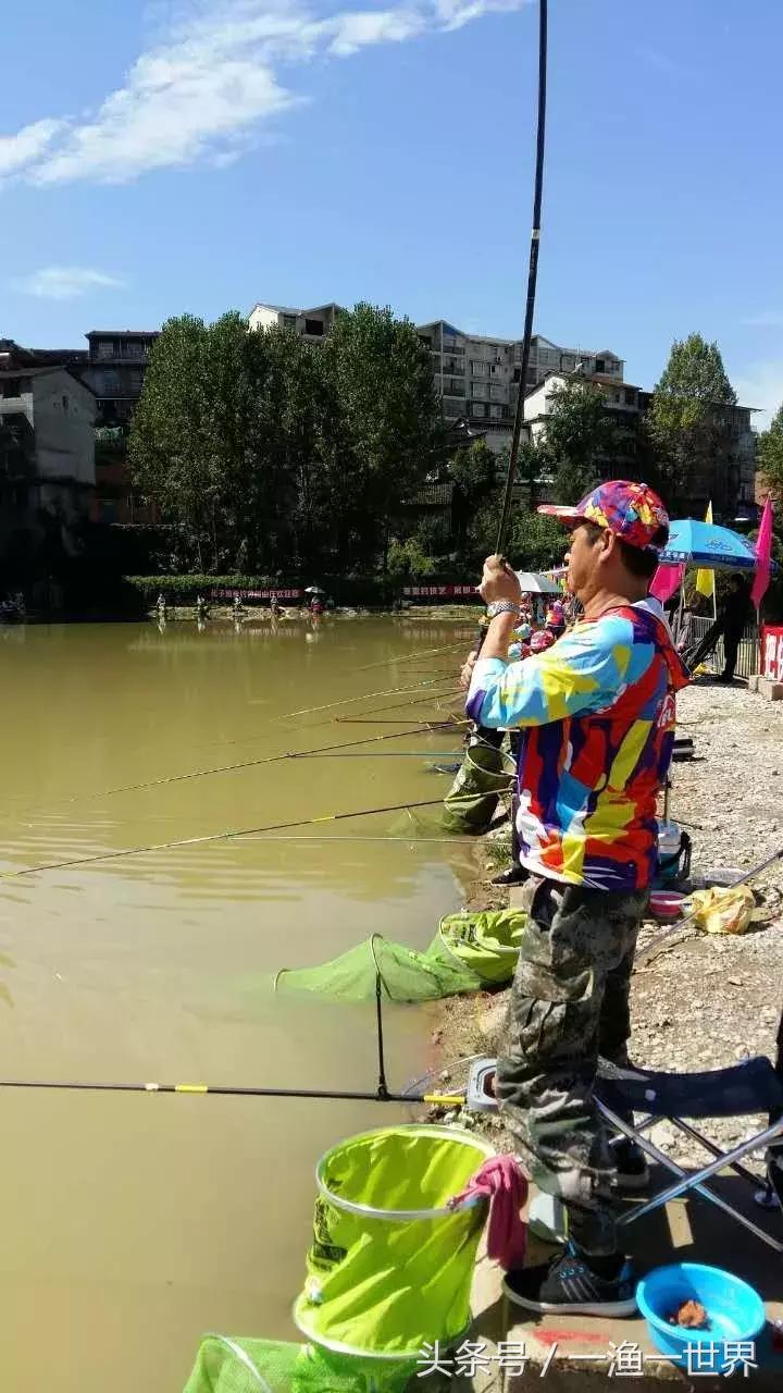 看看钓鱼人怎样打窝,最强钓鱼人怎么玩的