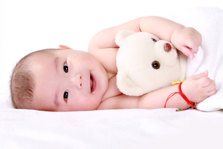 宝宝戴银饰有哪些讲究,宝宝戴银饰有什么好处么