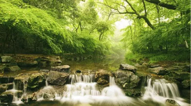 鍥藉簡鍗佸ぇ涓嶆暍鍘荤殑鏅偣,鍥藉簡鏃呮父灏忎紬鍩庡競