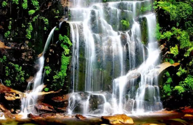 鍥藉簡鍗佸ぇ涓嶆暍鍘荤殑鏅偣,鍥藉簡鏃呮父灏忎紬鍩庡競