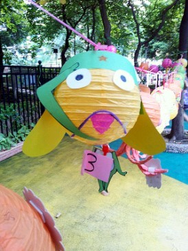 幼儿园第一个手工作品灯笼,幼儿园小朋友制作灯笼美篇