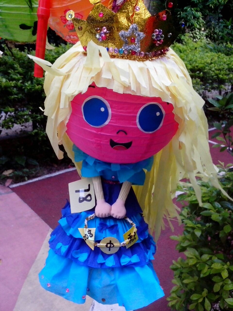 幼儿园第一个手工作品灯笼,幼儿园小朋友制作灯笼美篇