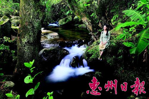 象岭生辉如人间仙境一衣带水似玉带明珠