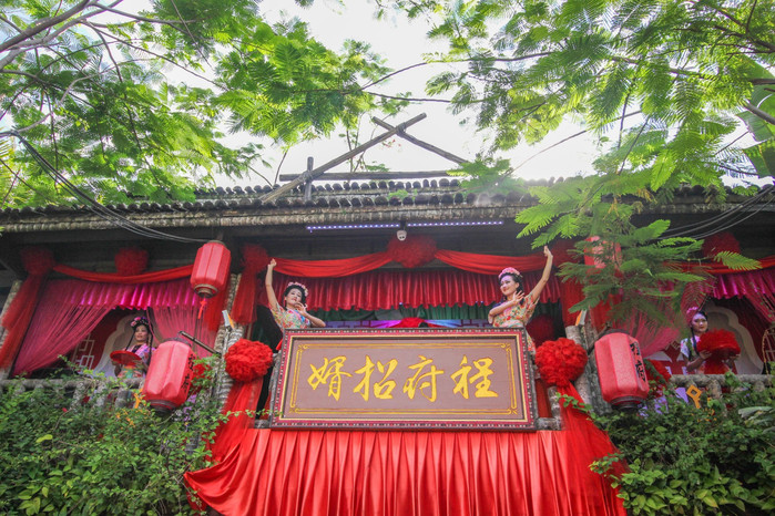 带着寻宝记游遍祖国大好河山,带着挖机去海边度假