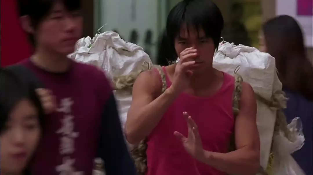 周星驰第一部爆火的电影,周星驰这部电影好看吗