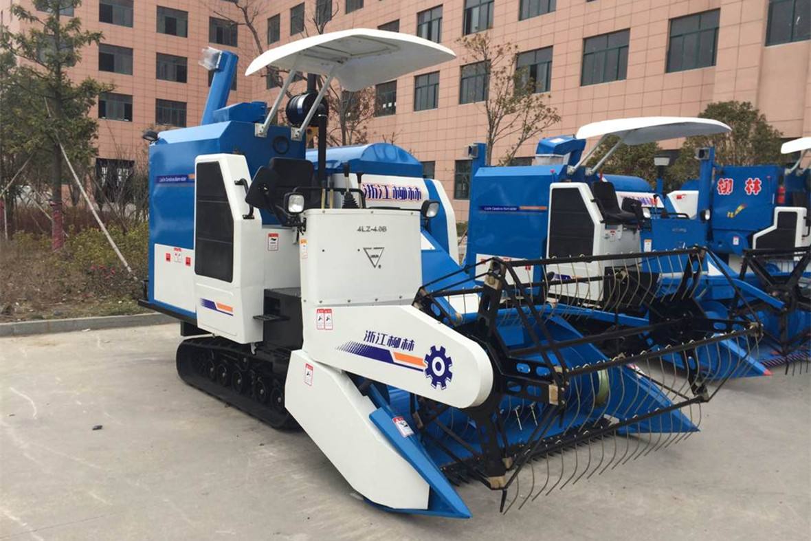 目前国产最好的中型水稻收割机,最好的水稻收割机多少钱一台