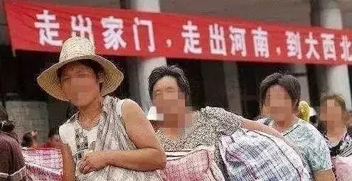 巴黎世家一万多的短裤,巴黎世家工作服卖多少钱