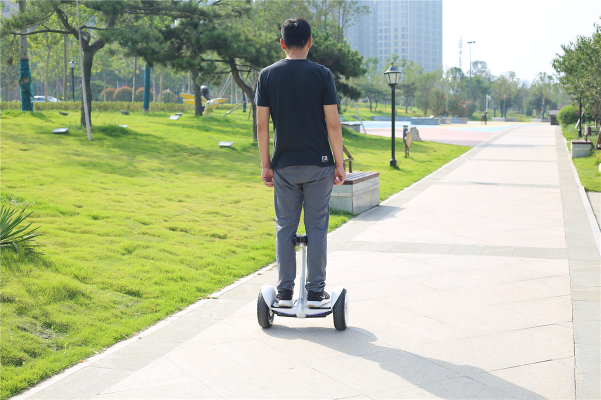 享受炫酷智能骑行，永远不向青春说再见小米九号智能平衡车评测
