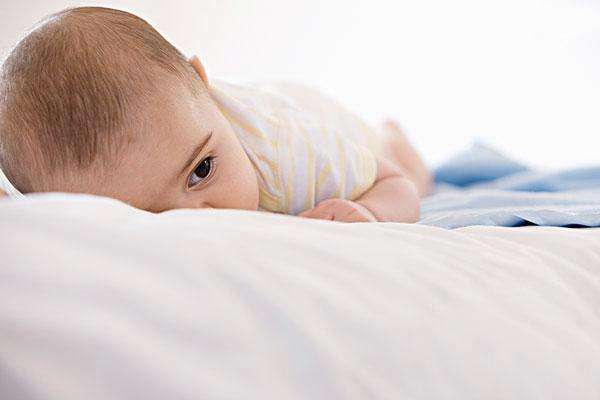 宝宝秋泻怎么办,小孩秋泻怎么办快速止泻