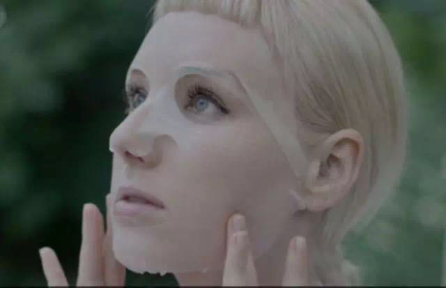 想让男神越来越爱你,范冰冰、谢娜告诉你50块的面膜敷出水嫩肌肤