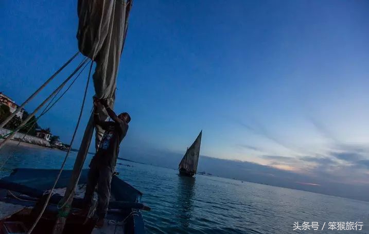 如何征战朋友圈？这个超洗眼睛的地方可落地签一周预算5K+