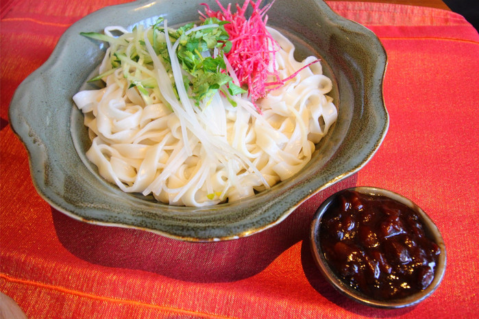 带着寻宝记游遍祖国大好河山,带着挖机去海边度假