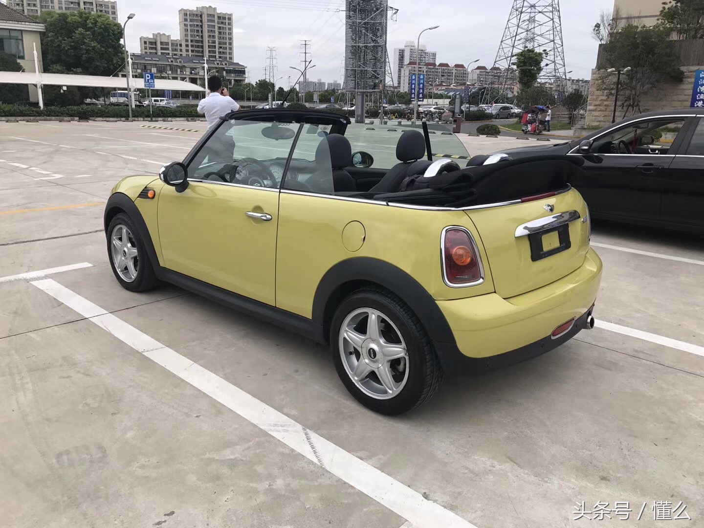 Erlang淘车仅2万多公里10年底Mini小敞篷