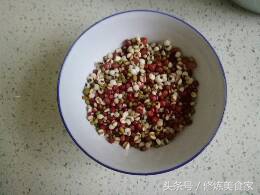 红豆薏米西米粥的正确做法祛湿气,红豆薏米莲子百合粥的做法和功效