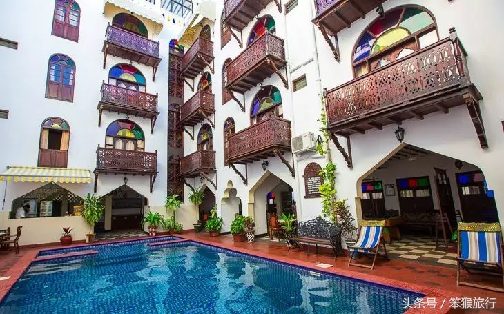 如何征战朋友圈？这个超洗眼睛的地方可落地签一周预算5K+