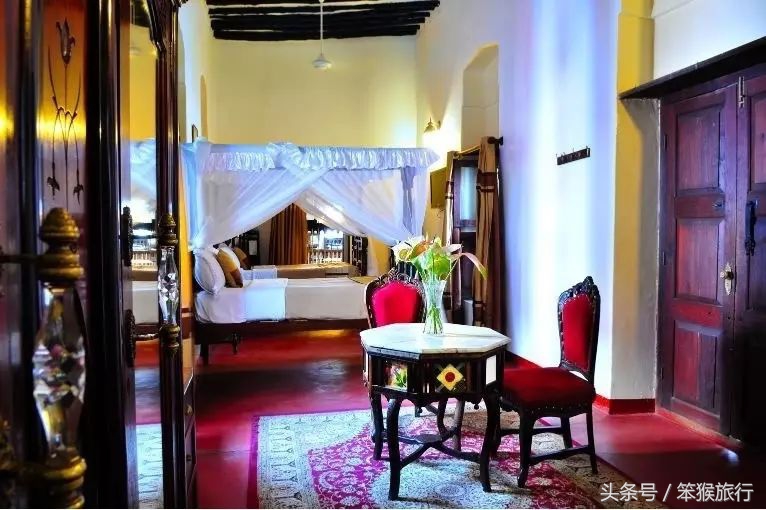 如何征战朋友圈？这个超洗眼睛的地方可落地签一周预算5K+