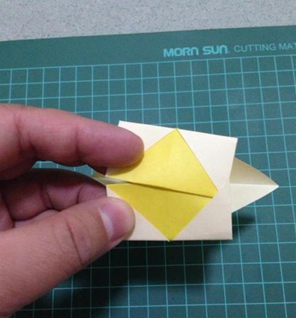 折纸樱花灯笼步骤图解,灯笼折纸方法大全图解