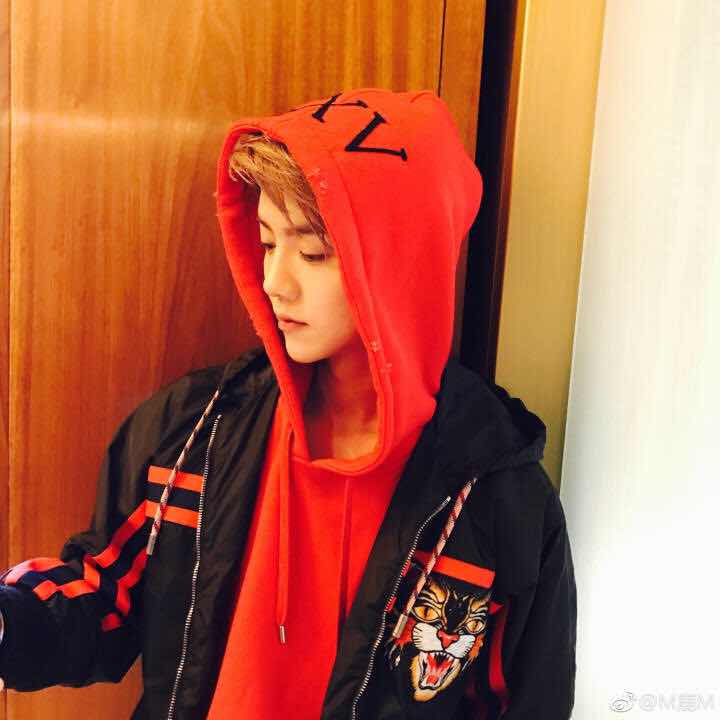 鹿晗同款衣服休闲风,鹿晗运动套装穿搭