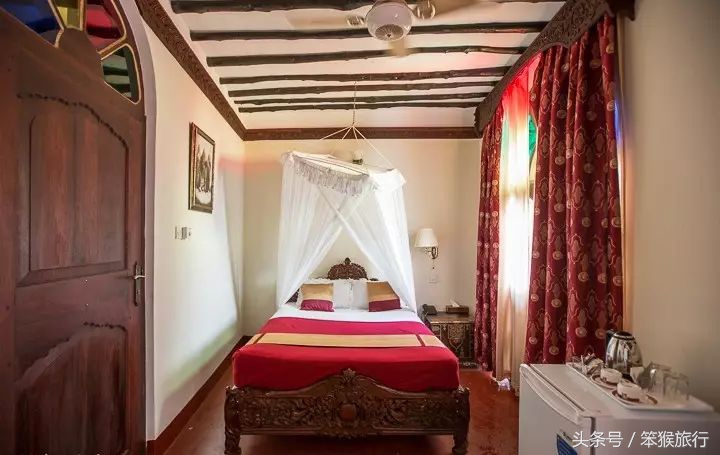 如何征战朋友圈？这个超洗眼睛的地方可落地签一周预算5K+