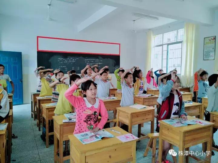 这几天，株潭各小学在网上红了