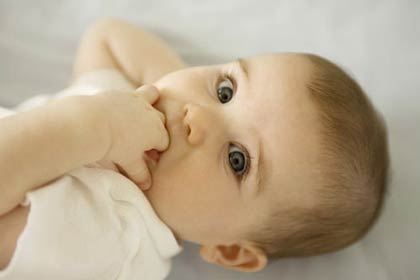 小宝宝哭得特别厉害怎么哄,小宝宝哭了怎么办10个月