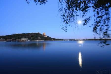 诗歌｜因果：《一粒红豆》（外二首）